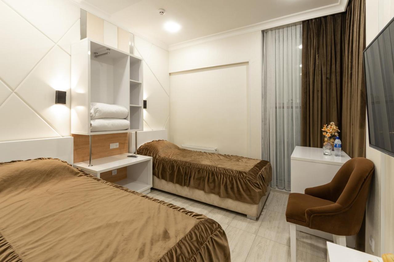 Tantana Hotel Fergana Exterior foto
